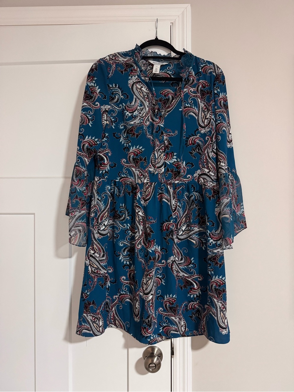 WHBM Teal Paisley Print V-Neck Women’s Dress